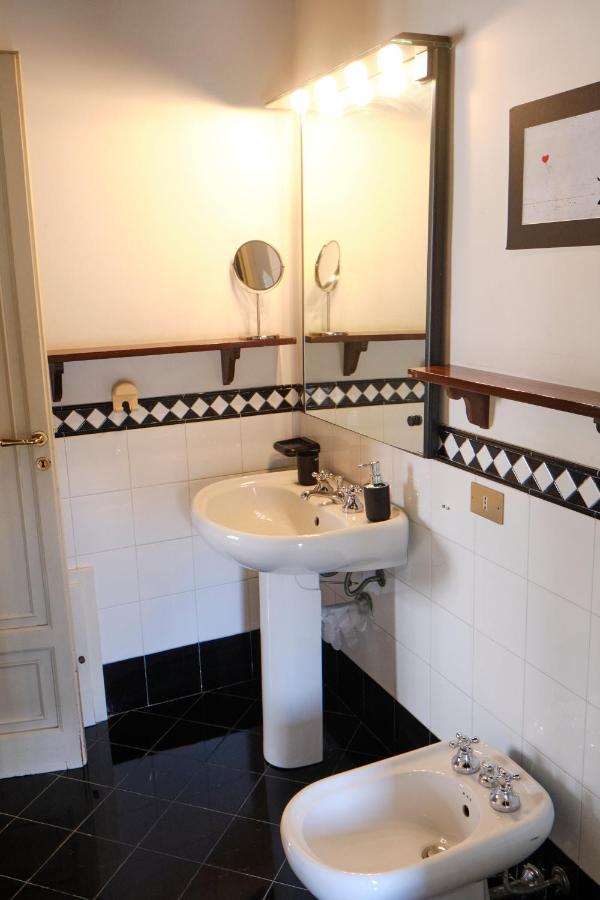 Ferienwohnung Attico Con Terrazza Sul Porto Palermo Exterior foto