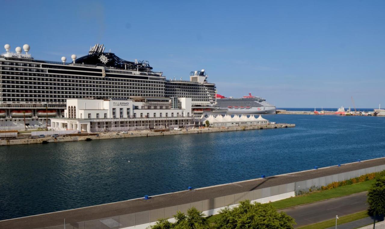 Ferienwohnung Attico Con Terrazza Sul Porto Palermo Exterior foto